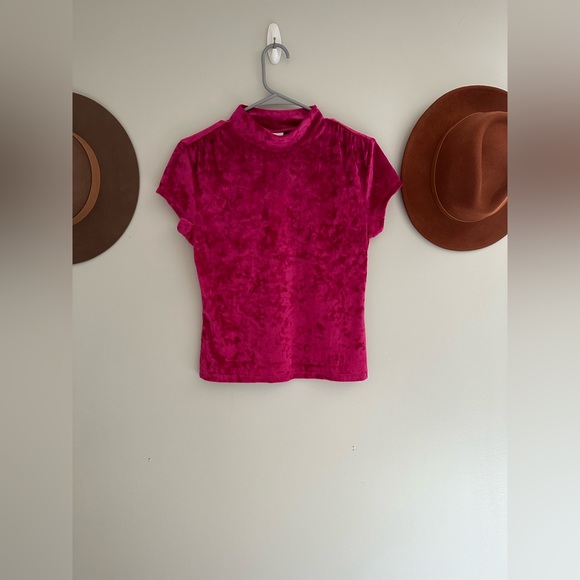 *NWT top - Picture 4 of 8